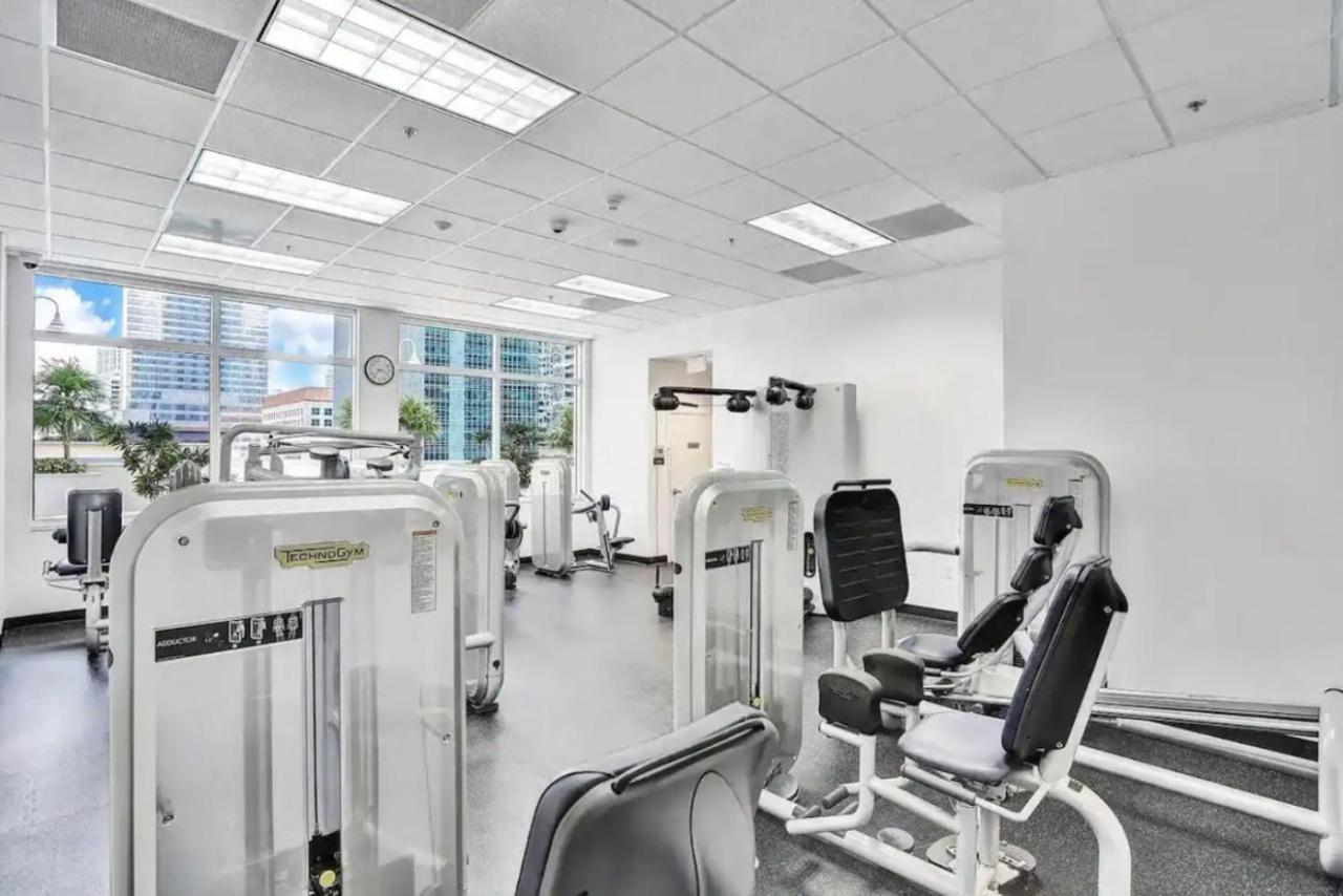 Апартаменты Modern 1 Bed In The Heart Of Brickell With Free Parking Майами Экстерьер фото