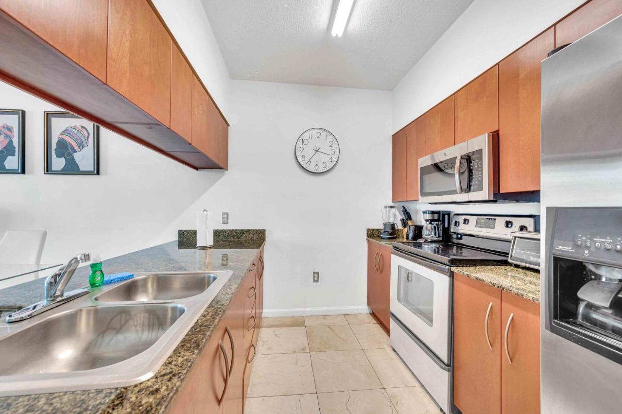 Апартаменты Modern 1 Bed In The Heart Of Brickell With Free Parking Майами Экстерьер фото